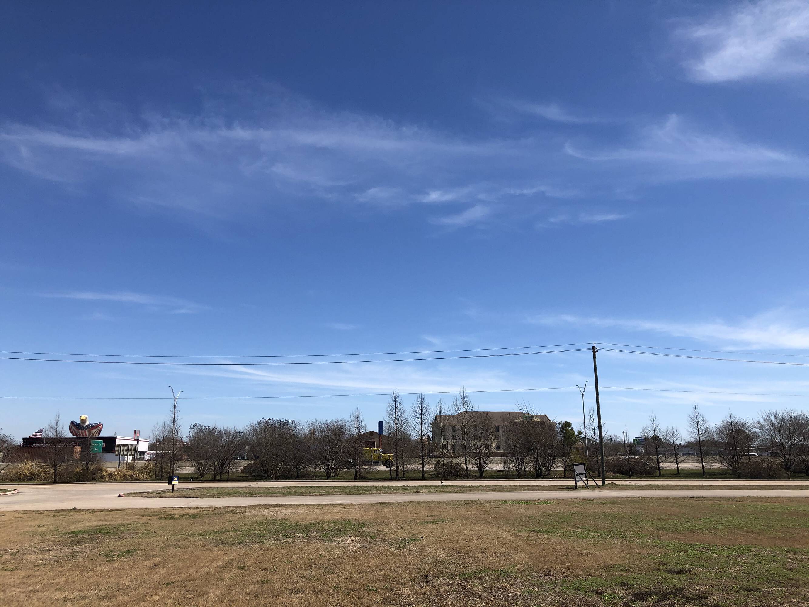 OUTSTANDING FAST FOOD RESTAURANT AND/OR RETAIL DEVELOPMENT OPPORTUNITY